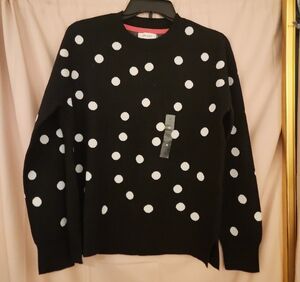 Stylish Black and White Polka Dot Crewneck Sweater